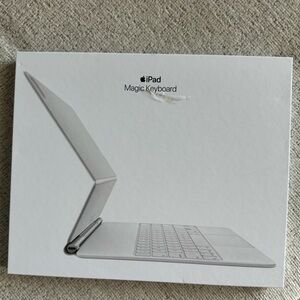 Apple iPad white Magic Keyboard iPad Pro 3rd, 4th, 5th, & 6th Generation